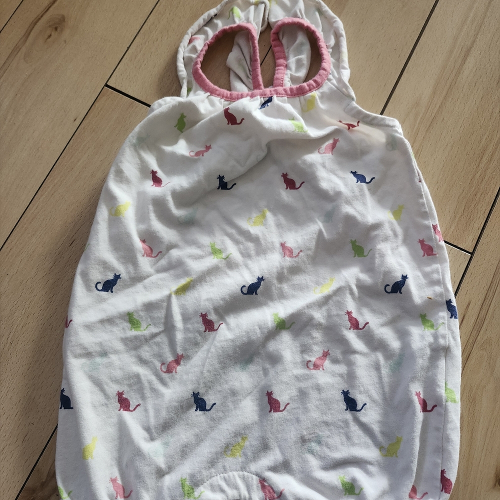 GAP Kids One Piece - White with Multicolor Cat Print